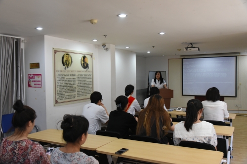 吉林分公司攜手吉林省腫瘤醫院前往長春市南關區新里社區開展義診活動。醫護人員們認真解答市民們關于常見疾病的預防、治療及康復等方面的疑問，積極普及健康生活方式和醫療保健知識。工作人員向居民們宣傳反保險欺詐、防范非法集資等相關金融知識。